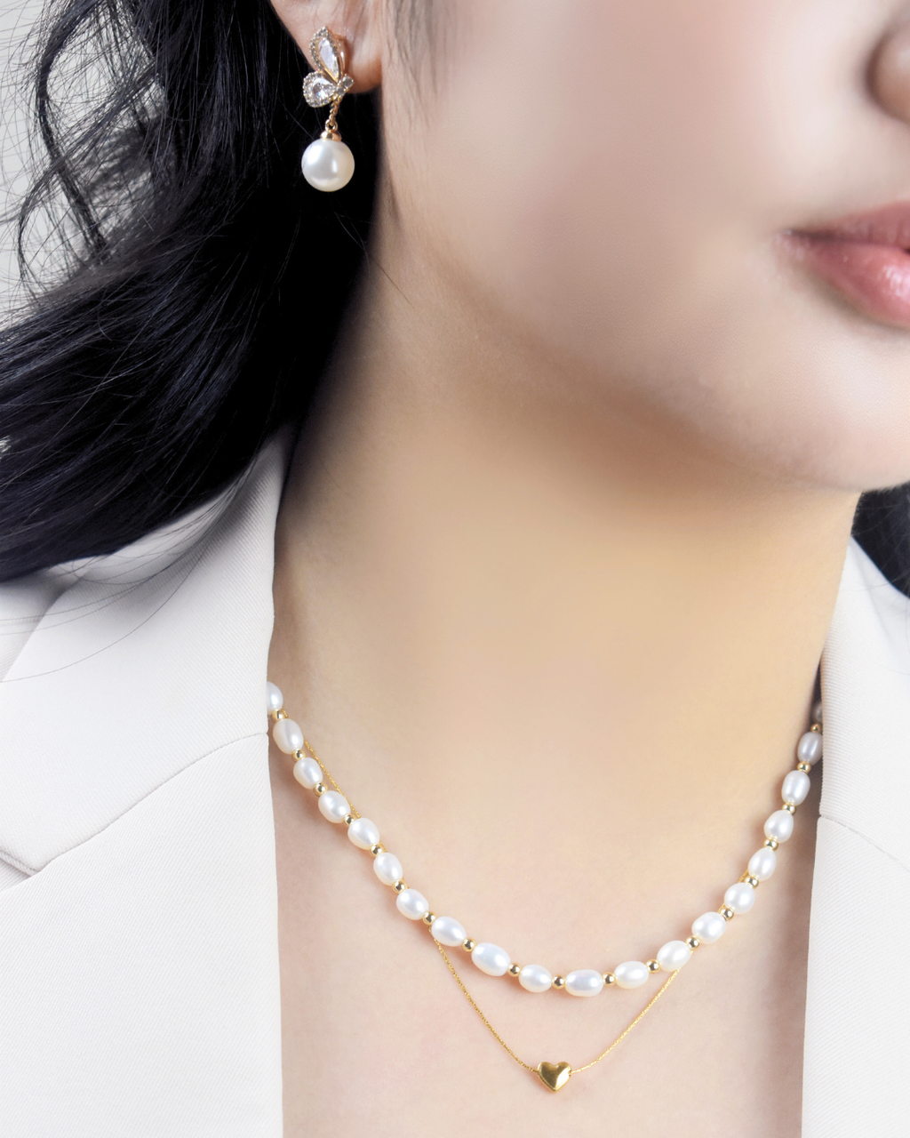 Halo Pearl Necklace in White